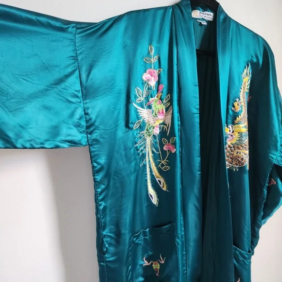 Vintage Silk Robe Phoenix Dragon Motif Teal Blue Medium